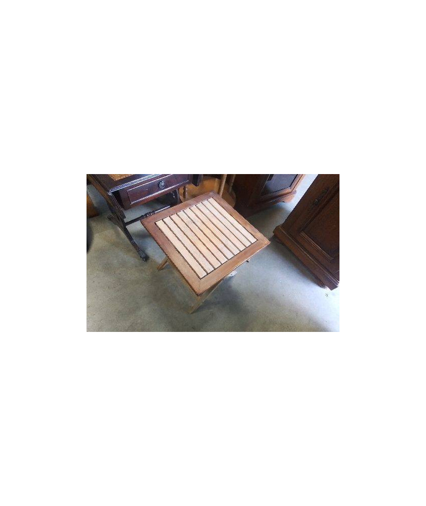 TABLE D’APPOINT EXTERIEUR 