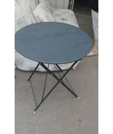 TABLE DE JARDIN FER PLIANTE