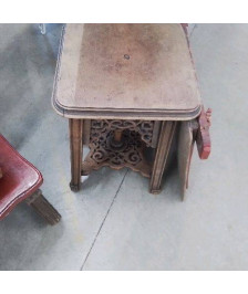 TABOURET BOIS SCULPTÉ ASIATIQUE 