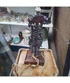 PIED DE LAMPE STYLE ASIATIQUE (EN L’ETAT)