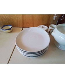 LOT DE 6 ASSIETTES BLANCHES 