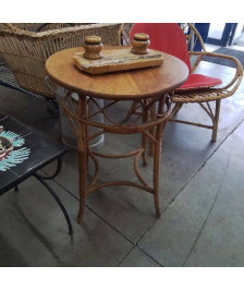 PETITE TABLE D’APPOINT ROTIN