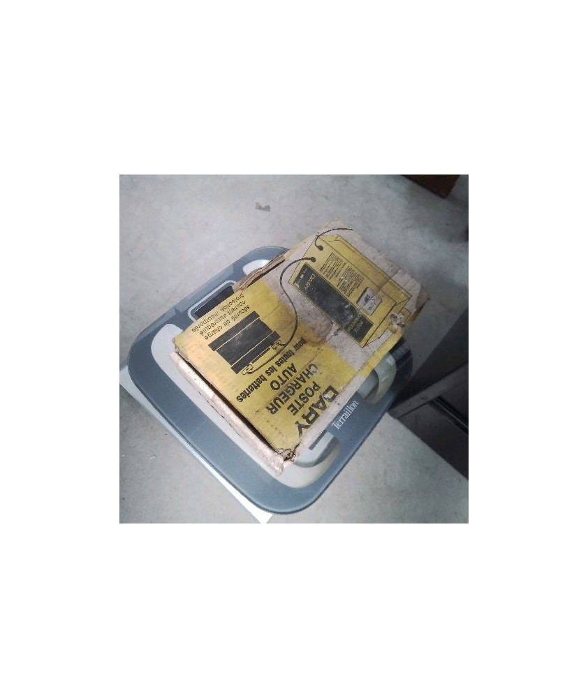 CHARGEUR DE BATTERIE