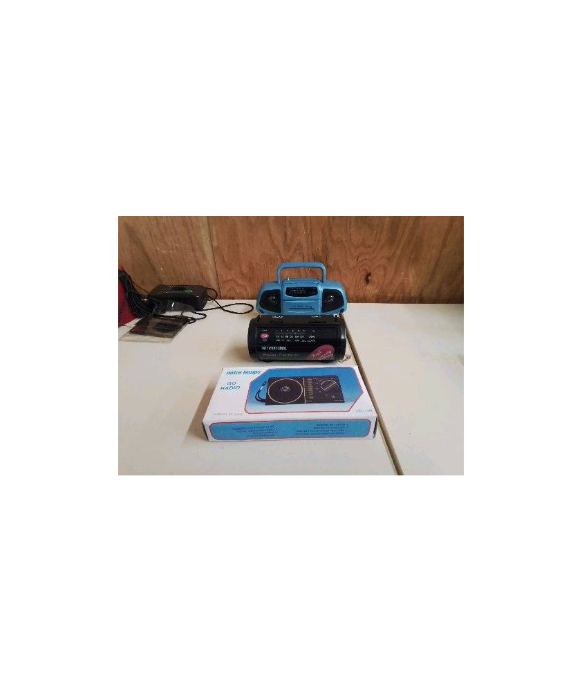 PETITE RADIO 