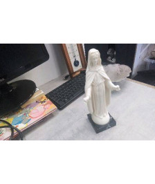 DECO VIERGE SUR SOCLE