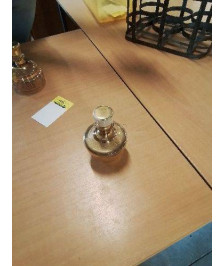 FLACON A PARFUM VERRE DORE