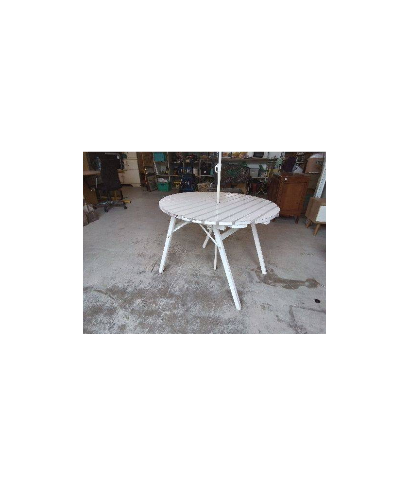 TABLE DE JARDIN PLIANTE 