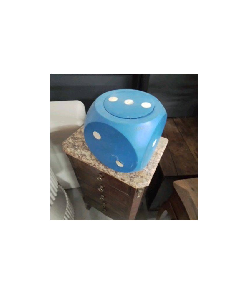 DES BLEU RANGEMENT