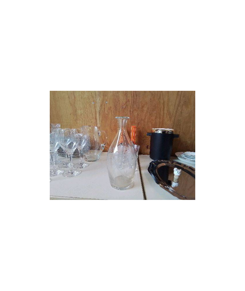 CARAFE AVEC MOTIF FLORAL 