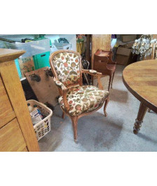 FAUTEUIL DE STYLE LOUIS XV