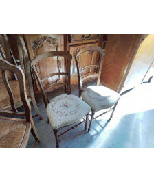 CHAISE TAPISSÉE 