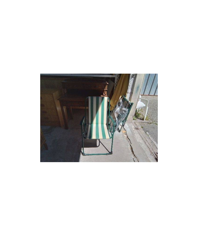 CHAISE PLIANTE VERTE 
