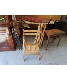 CHAISE PLIANTE EN BOIS 