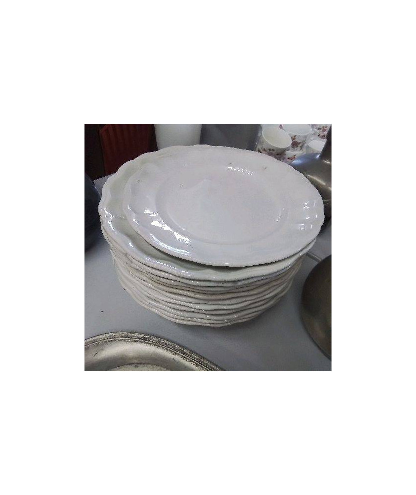 SERVICE ASSIETTES BLANCHES ANCIENNES