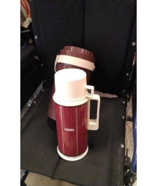 THERMOS 