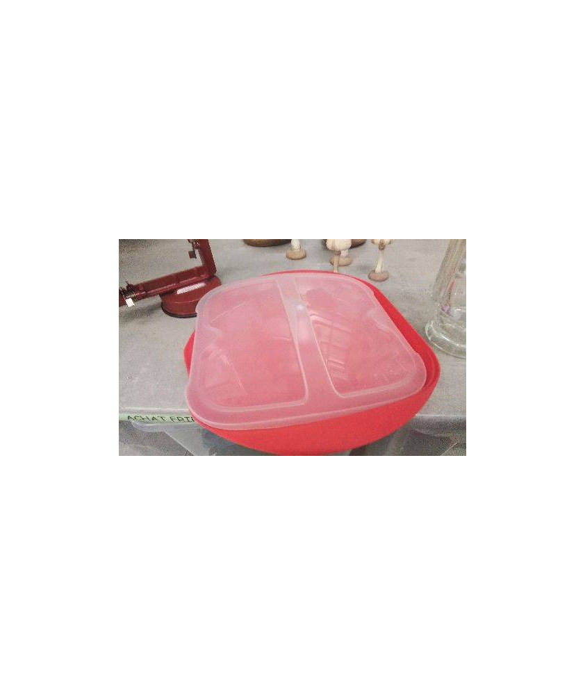 BOITE ROUGE PLASTIQUE 