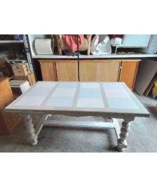 TABLE BLANCHE RELOOKÉE 