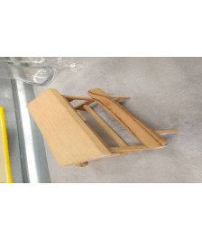 MINIATURE TABLE DE FERME + 2 BANCS 