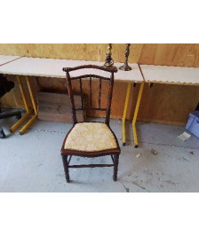 CHAISE TAPISSÉ 