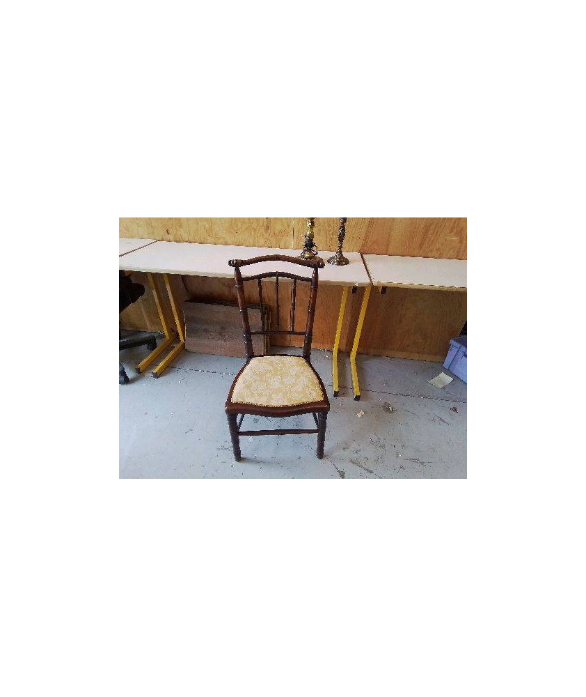 CHAISE TAPISSÉ 