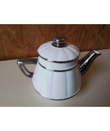 THÉIÈRE EN PORCELAINE 