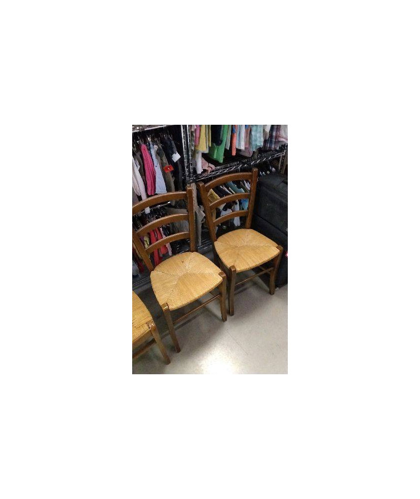 CHAISE PAILLEE