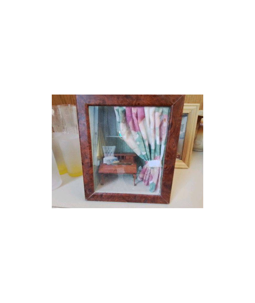 MINIATURE EN VITRINE 