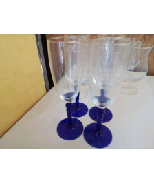 LOT DE 4 VERRES A CHAMPAGNE 