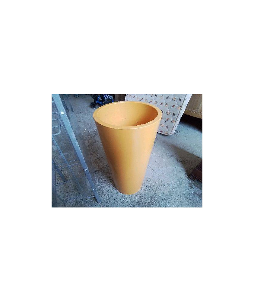 CACHE POT