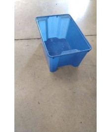 CAISSE PLASTIQUE BLEUE 