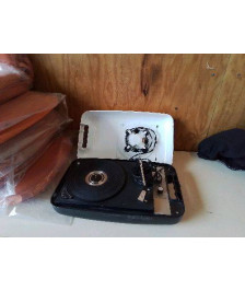TOURNE DISQUE 