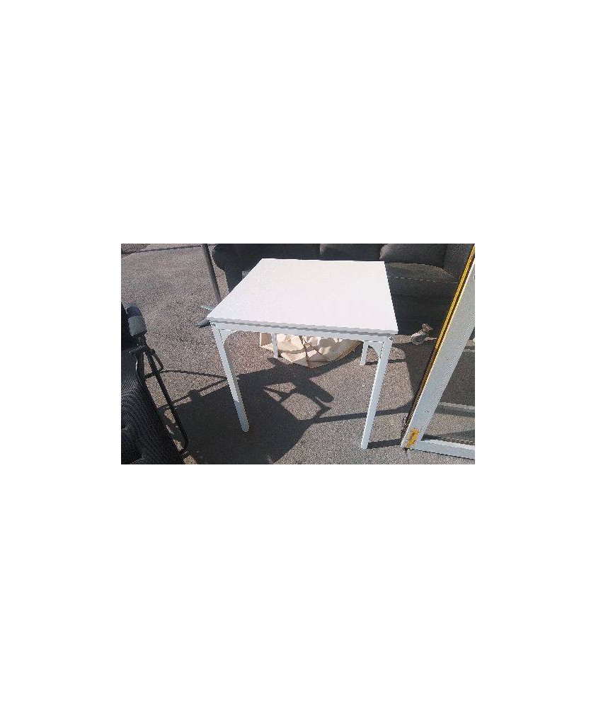 TABLE CARREE BLANCHE 