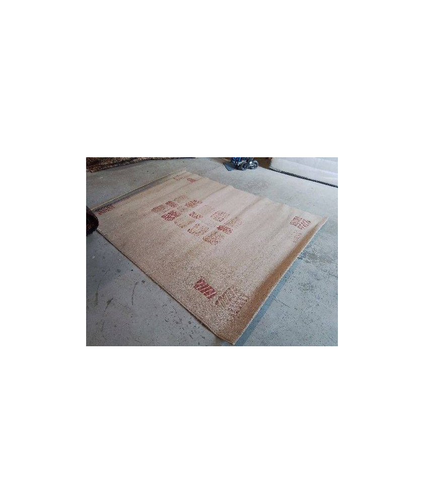 TAPIS BEIGE AVEC MOTIF FLORALE 