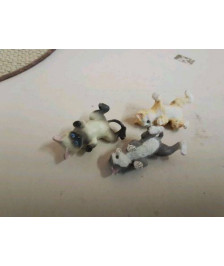 FIGURINE 