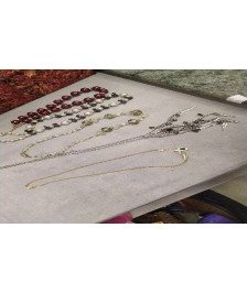 COLLIER 