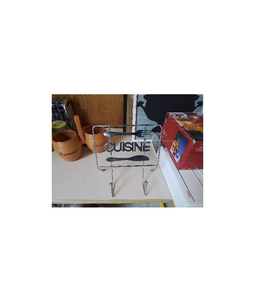 SUPPORT D’ESSUIE TOUT 