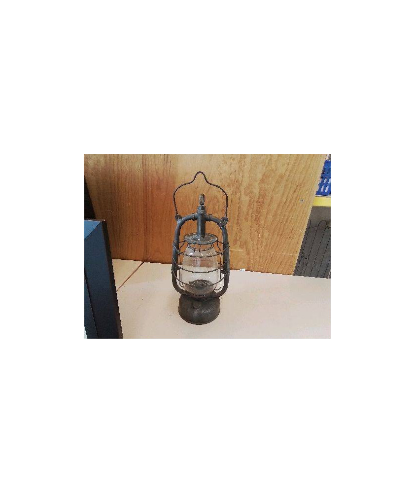 LAMPE À PETROLE 