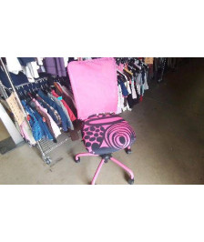 CHAISE DE BUREAU ROSE ET NOIRE 
