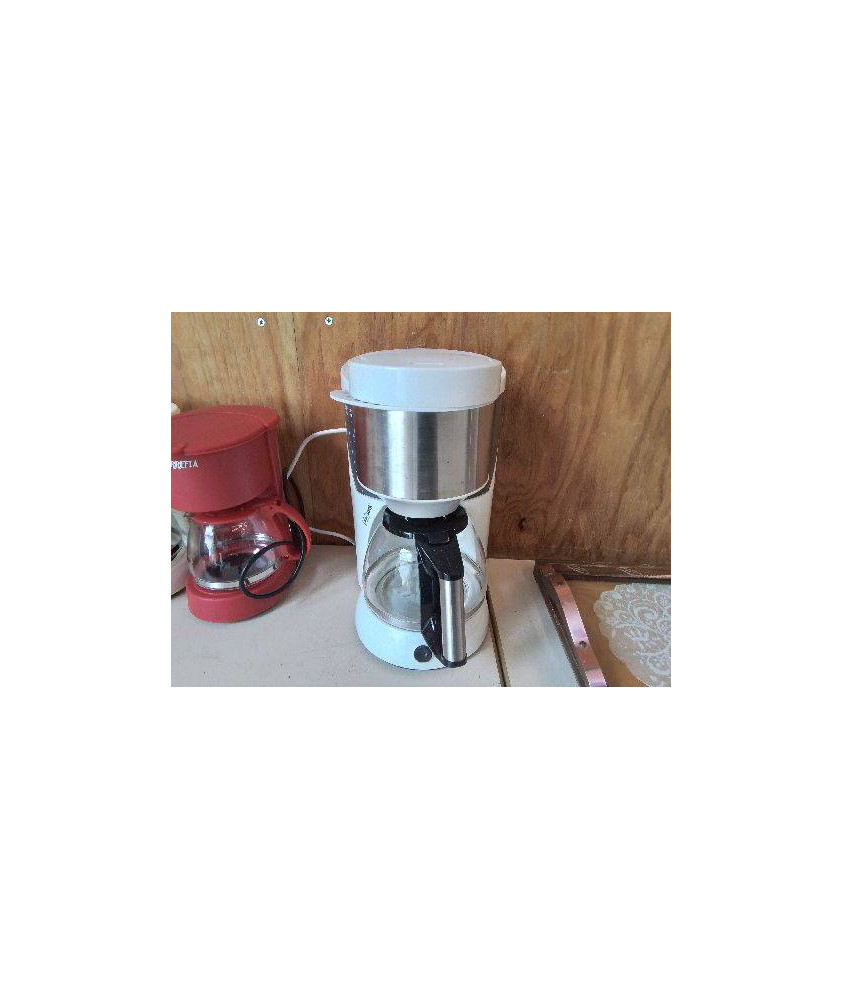 CAFETIÈRE 