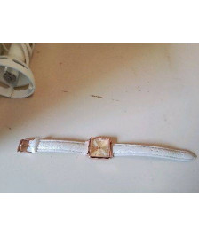 PETITE MONTRE 