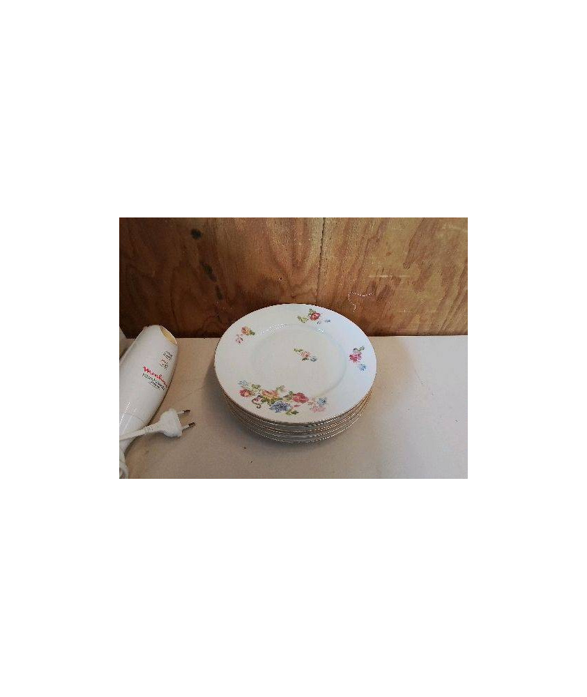 LOT DE 4 ASSIETTES À DESSERT MOTIF FLORAL 