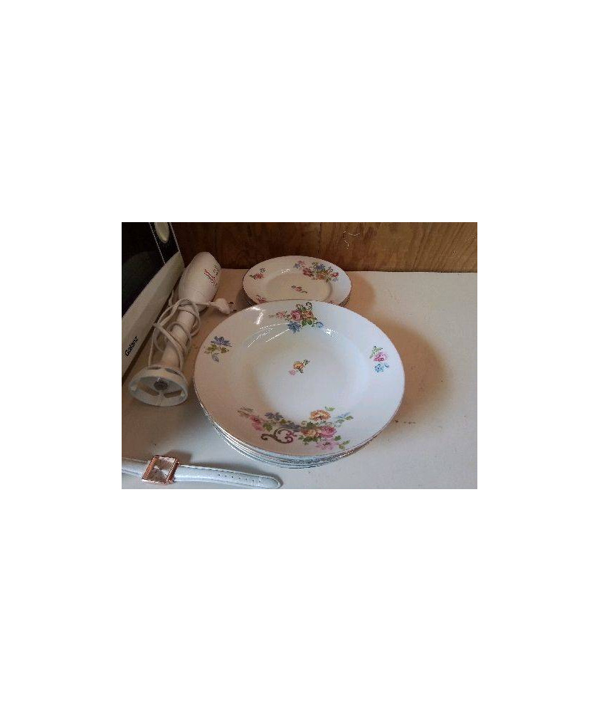LOT DE 5 ASSIETTES CREUSES MOTIF FLORAL 
