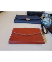 PORTEFEUILLE EN CUIR 