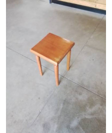 PORTE PLANTE CARRÉ BOIS CLAIR