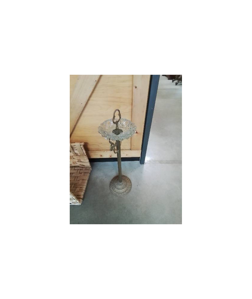 CENDRIER SUR PIED LAITON ET VERRE TAILLÉ