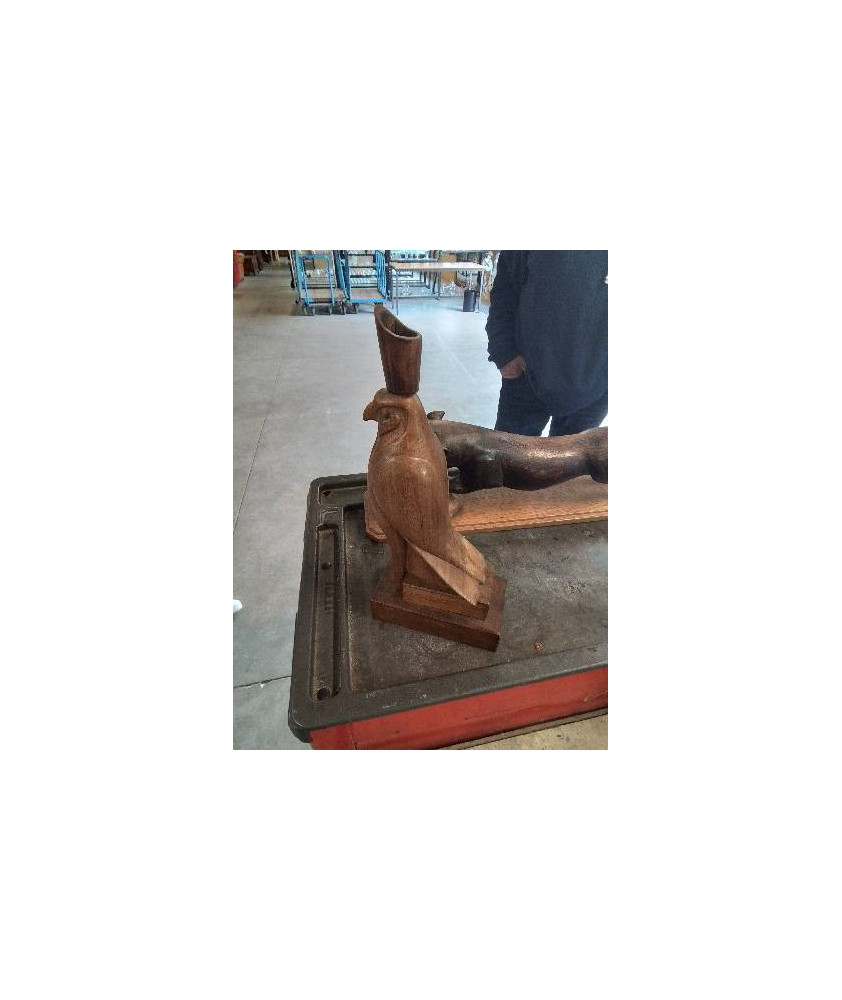 SCULPTURE BOIS FAUCON   JEAN PAILLETTE
