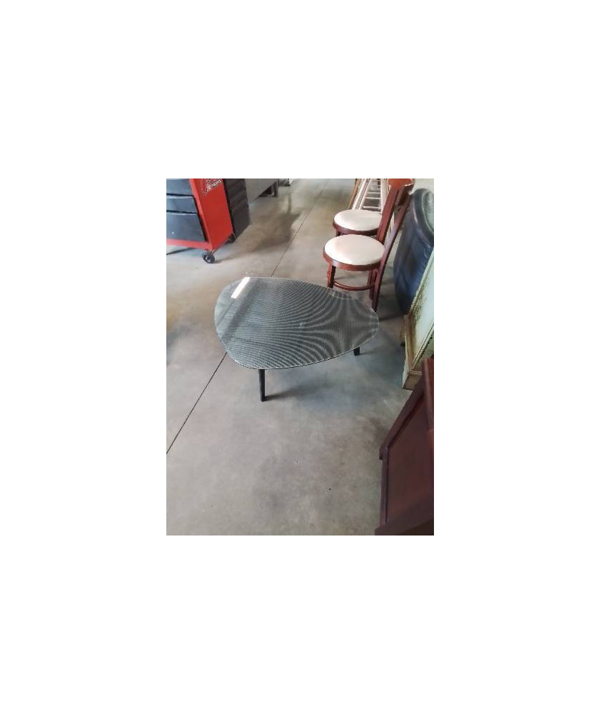 TABLE BASSE TRIANGULAIRE PIÈTEMENT BOIS NOIR PLATEAU VERRE