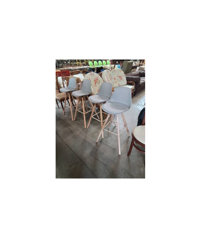 TABOURET DE BAR PIÈTEMENT BOIS CLAIR ASSISE RÉSINE ET PU TAUPE