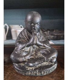 SEATED MONK 1 GREETING 20