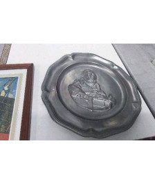 ASSIETTE DECO EN ETAIN 